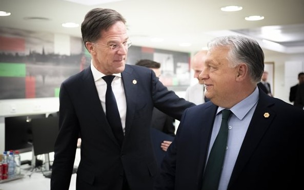 Orbán Viktor Mark Ruttével tárgyalt